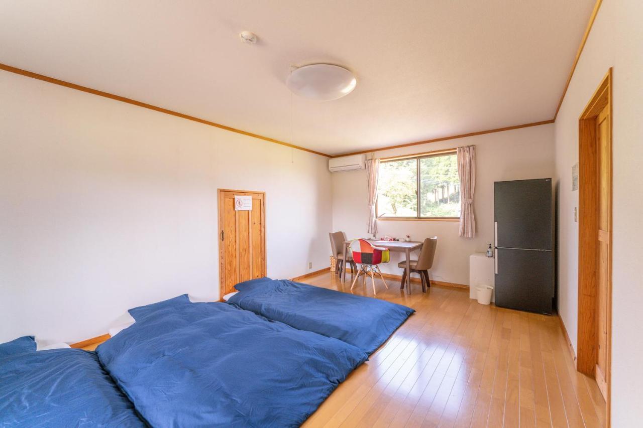 Share Creative&Bed Adonoan Guest House Takeo Bagian luar foto