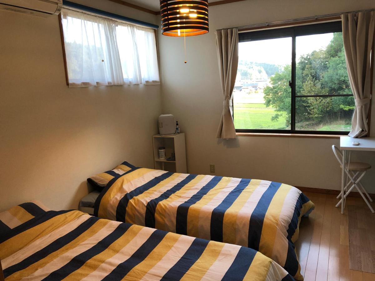 Share Creative&Bed Adonoan Guest House Takeo Bagian luar foto