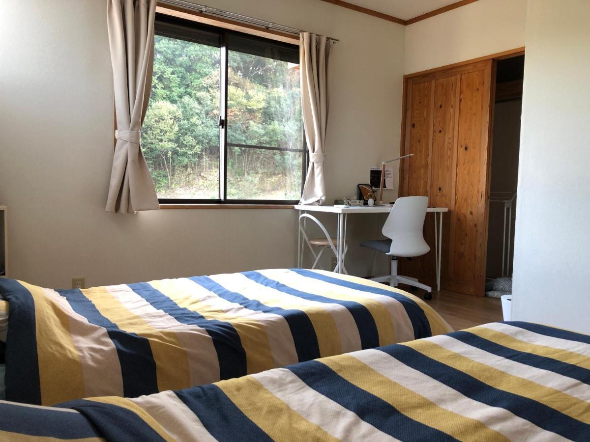 Share Creative&Bed Adonoan Guest House Takeo Bagian luar foto